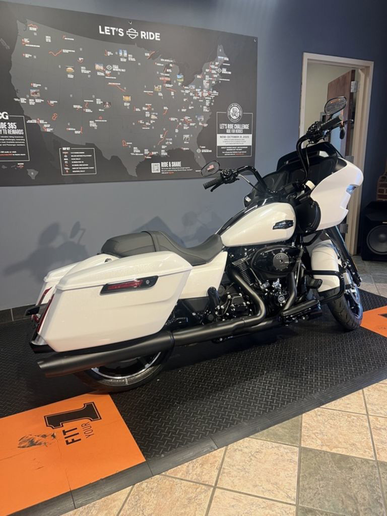 Road Glide®