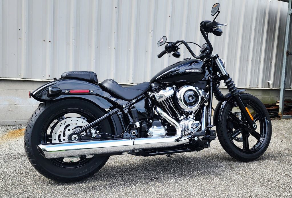 Street Bob®