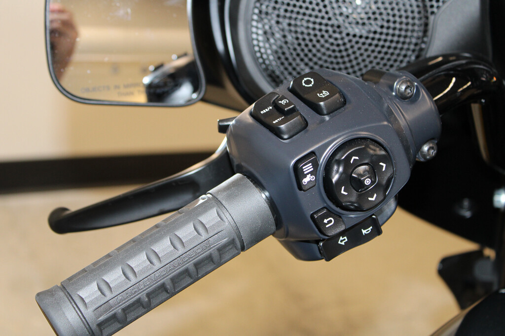 Street Glide®