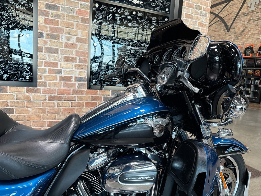 Electra Glide® Ultra® Limited 115th Anniversary