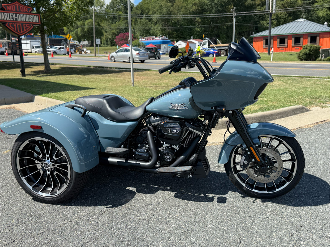 Road Glide® 3