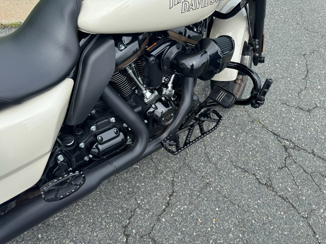 Road Glide® ST