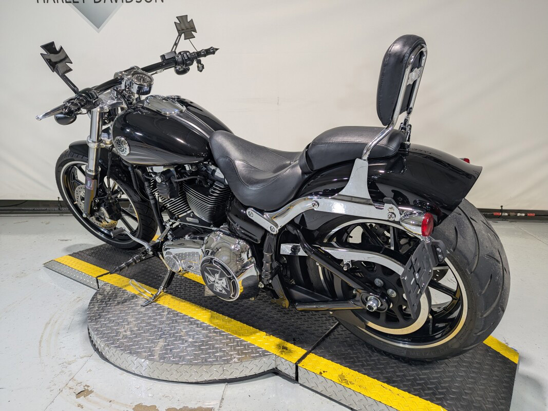 Softail® Breakout®