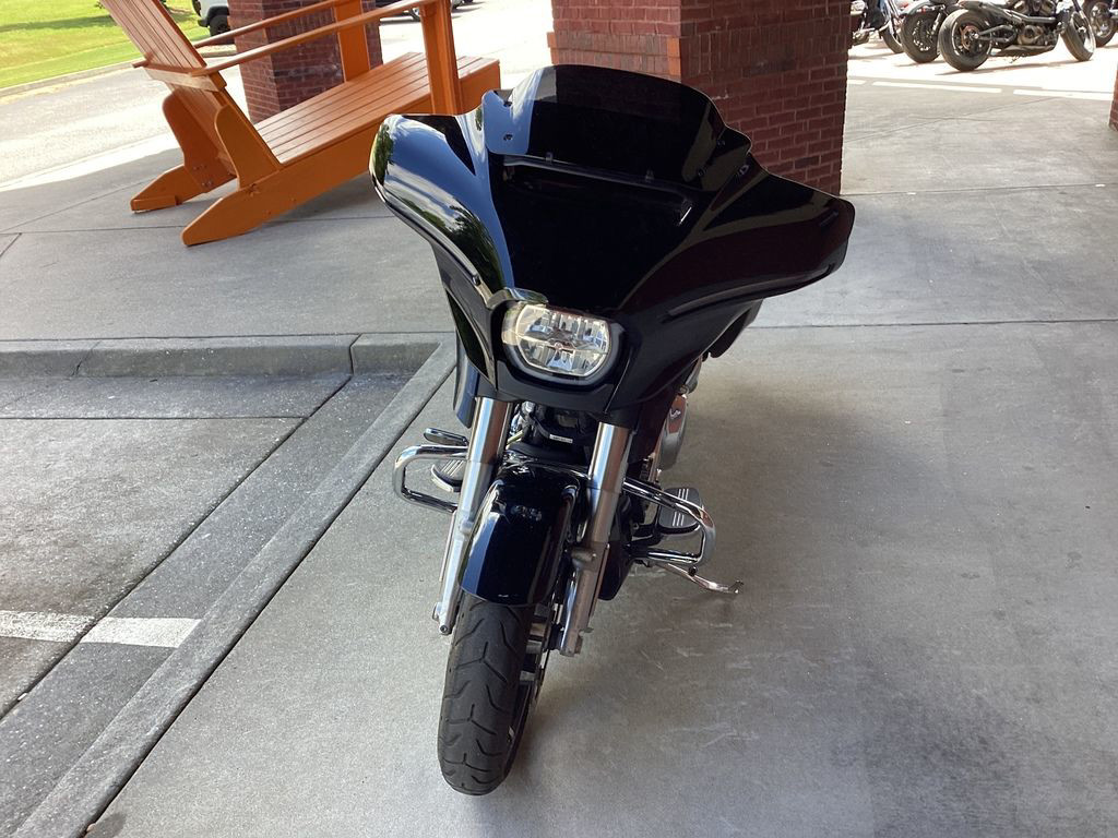 Street Glide®