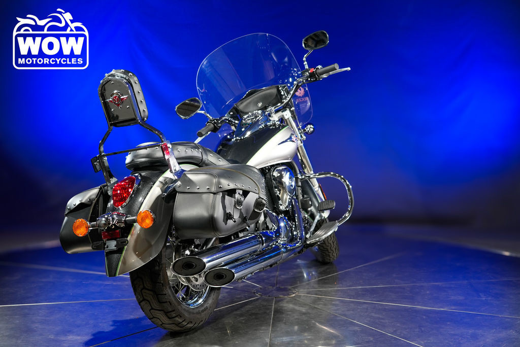 Vulcan 900 Classic LT