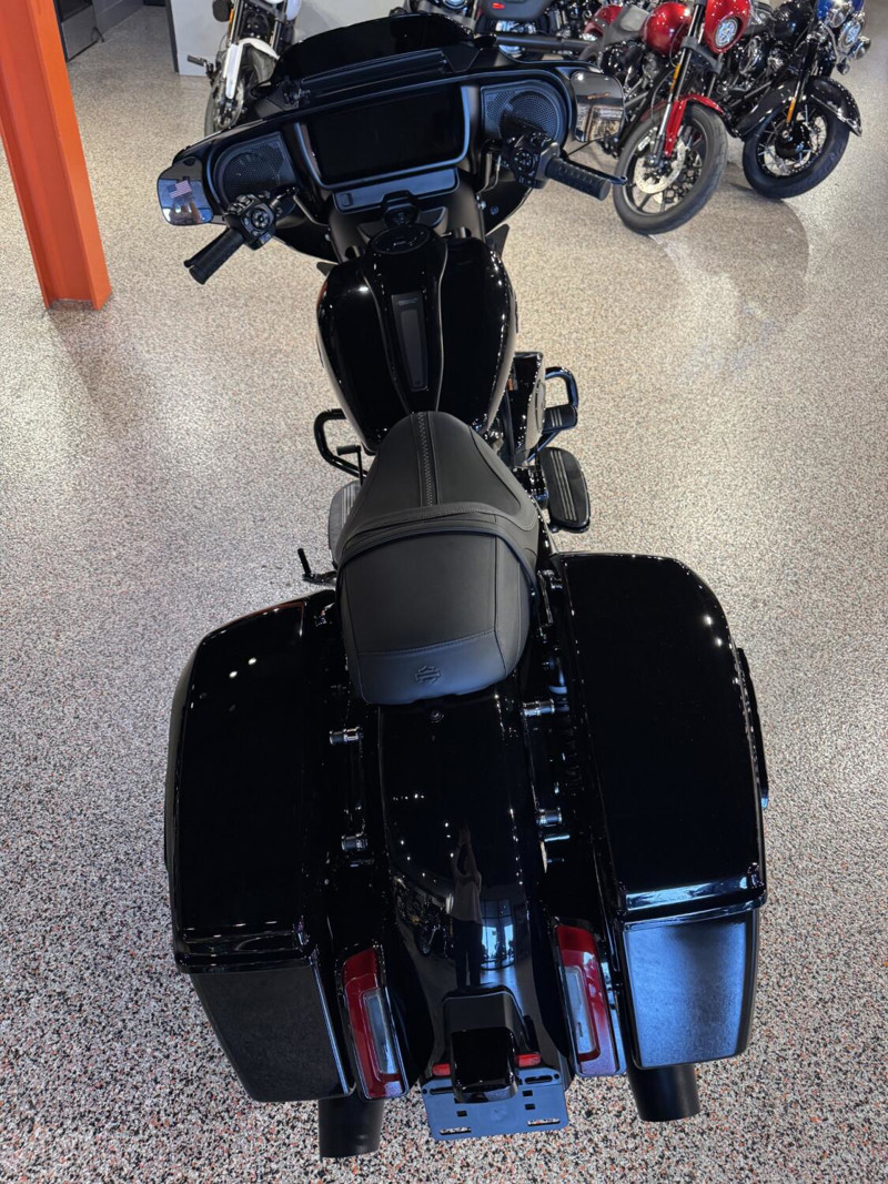 Street Glide®
