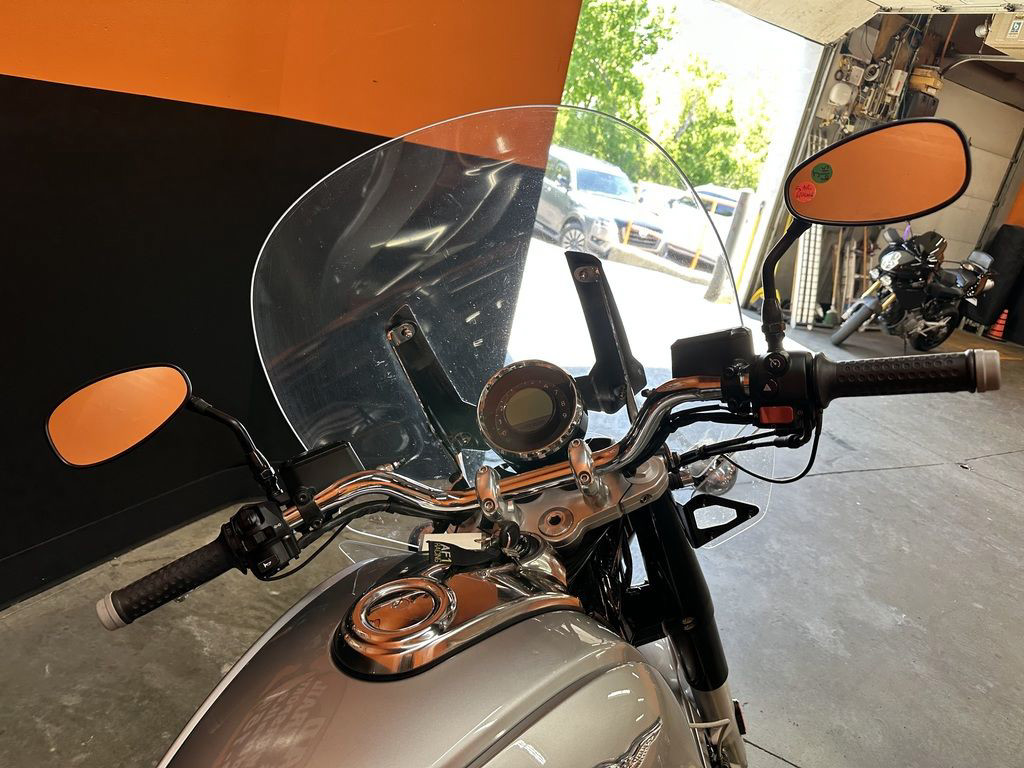California 1400 Custom ABS