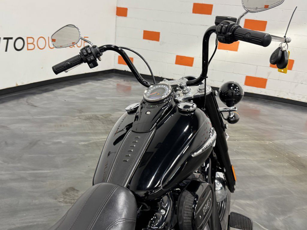 Softail® Heritage Classic 114