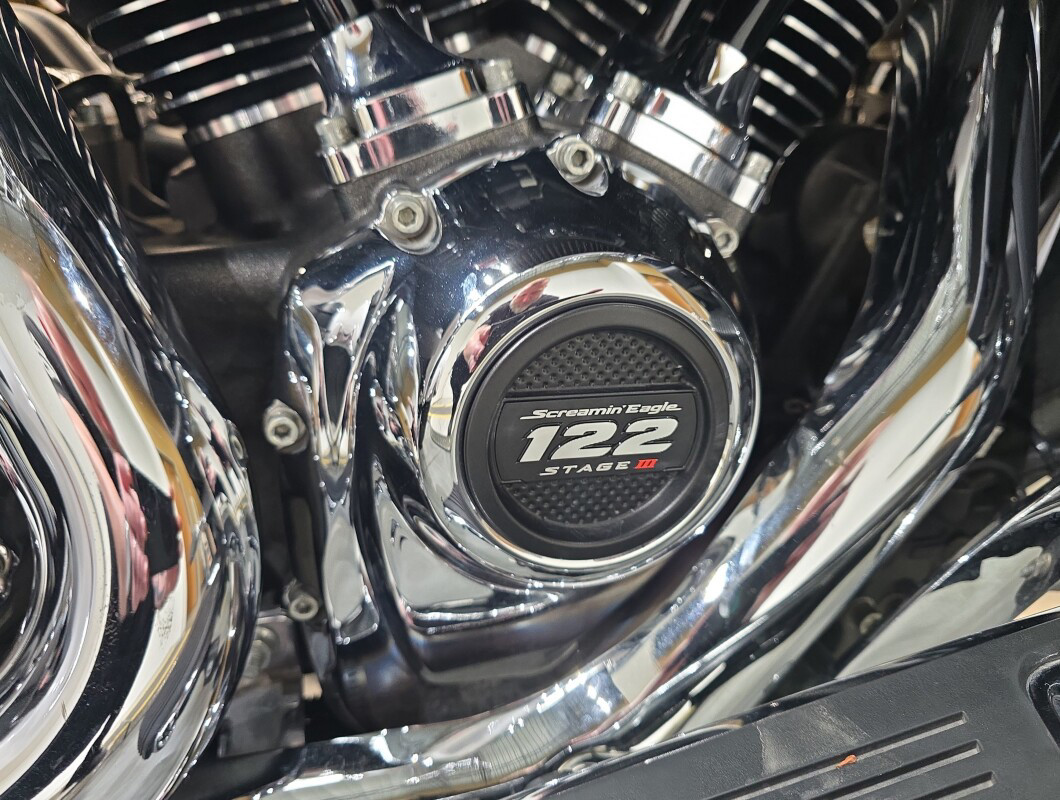 CVO Tri Glide® Ultra