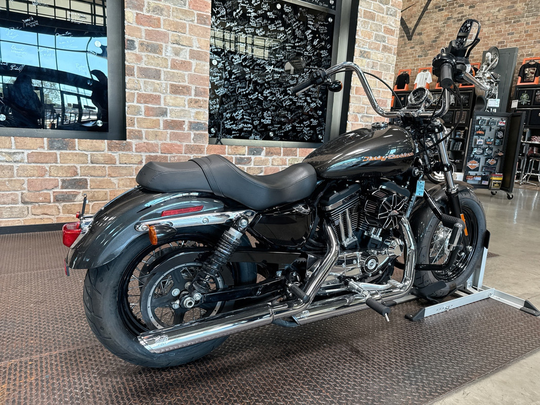 Sportster® 1200 Custom