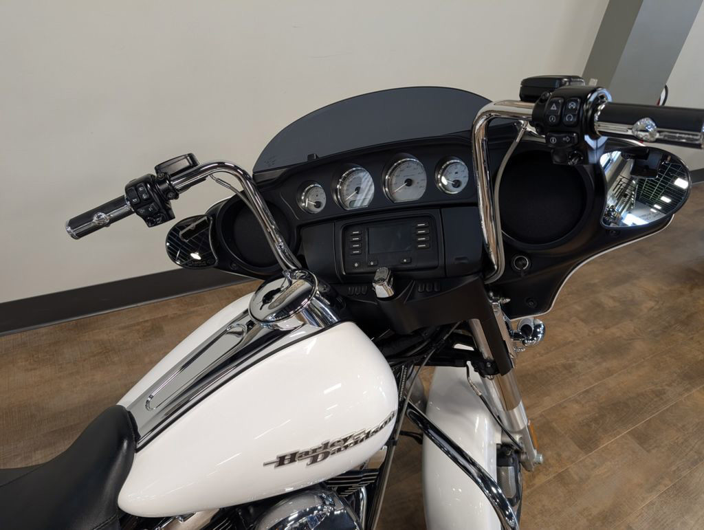 Street Glide®