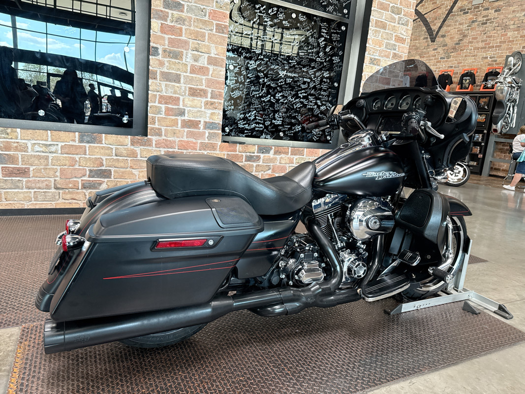 Street Glide® Special