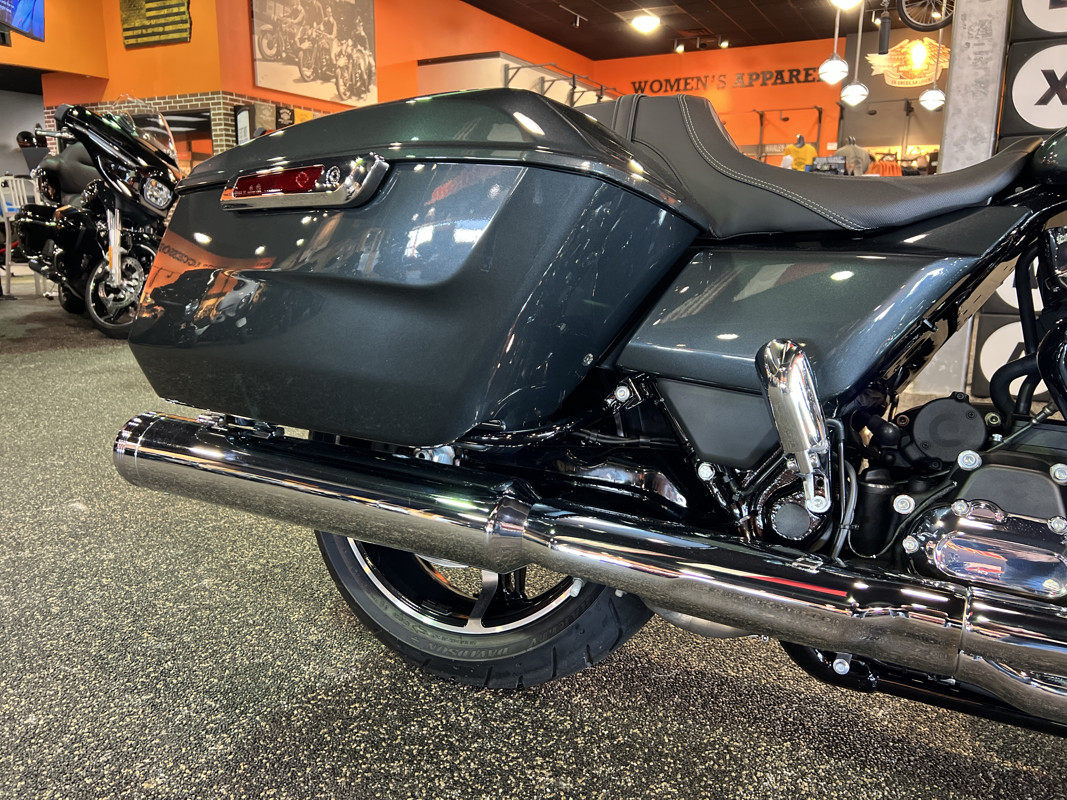 Road Glide®