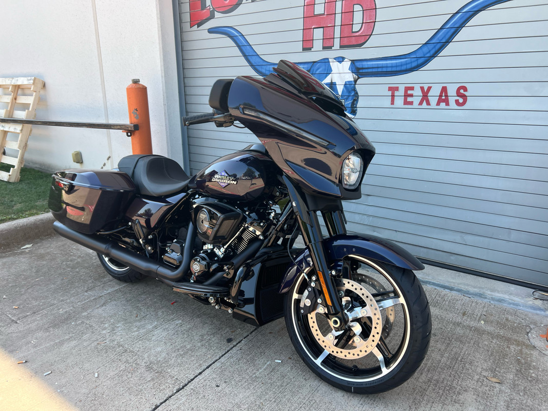 Street Glide®