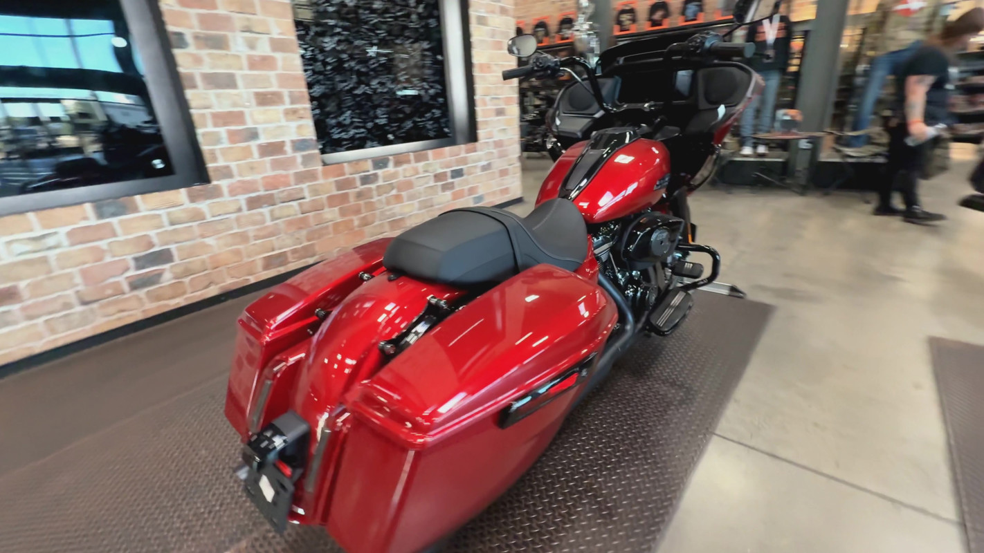 Road Glide®