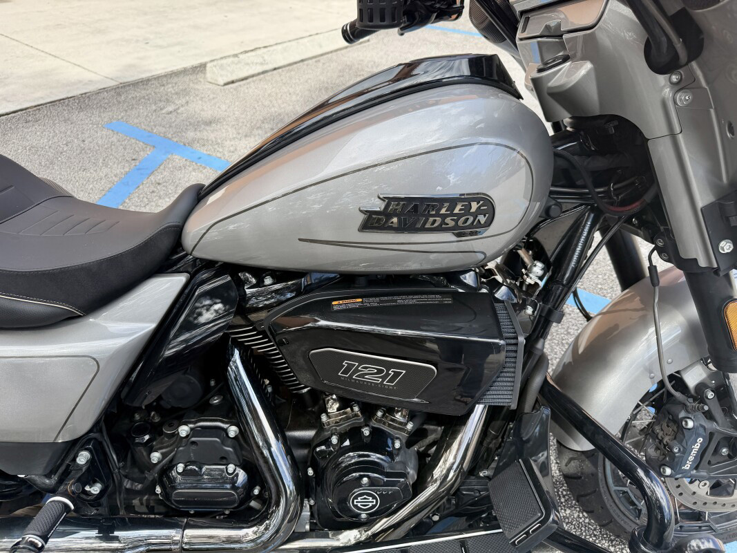CVO® Street Glide®