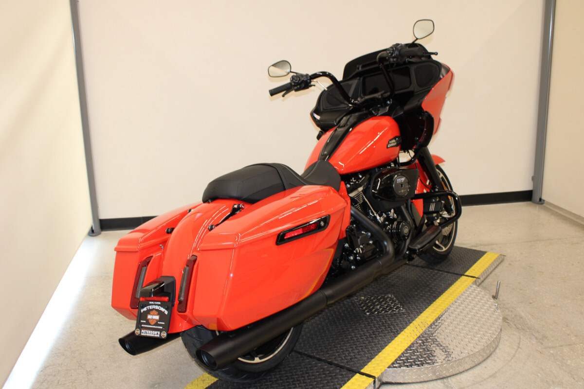 Road Glide®