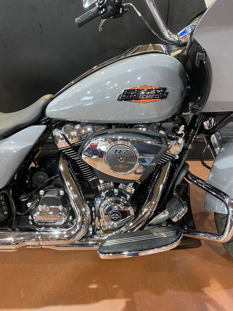Road Glide®