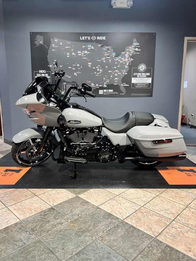 Road Glide®