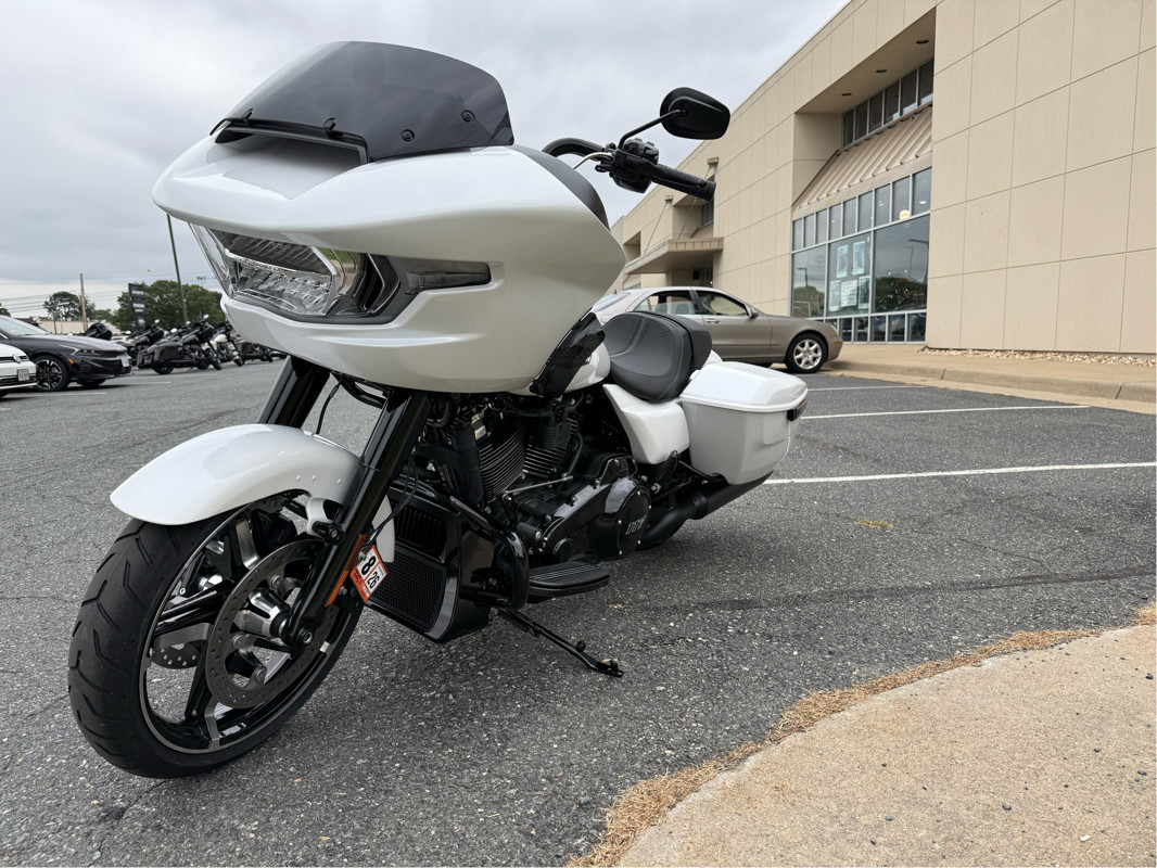 Road Glide®
