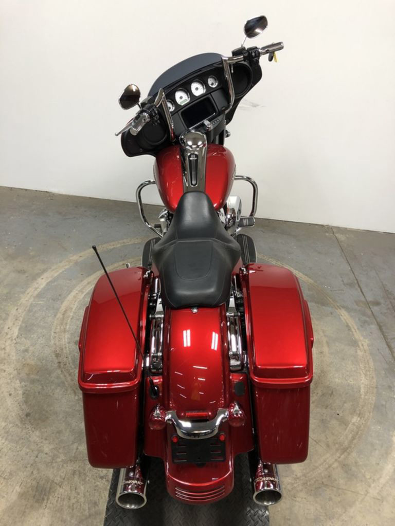Street Glide®