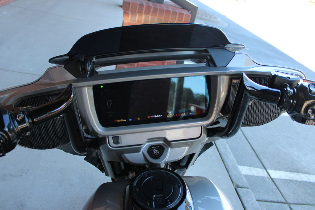 CVO® Street Glide®