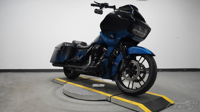 CVO® Road Glide®