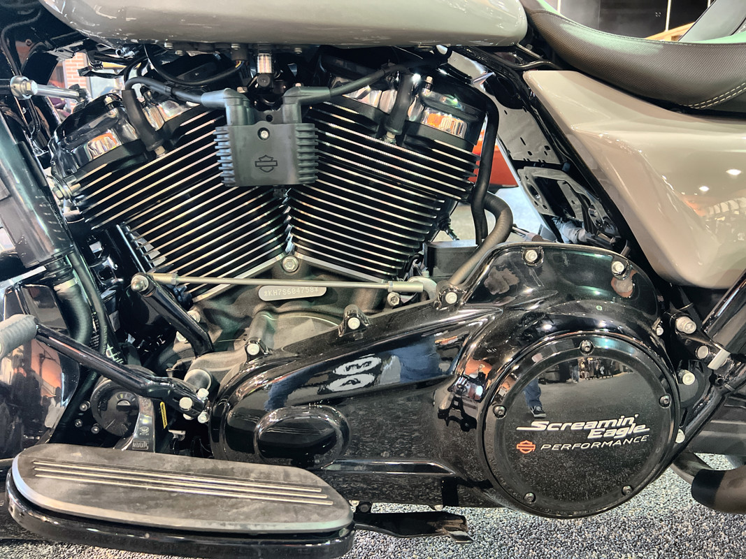 Road Glide®