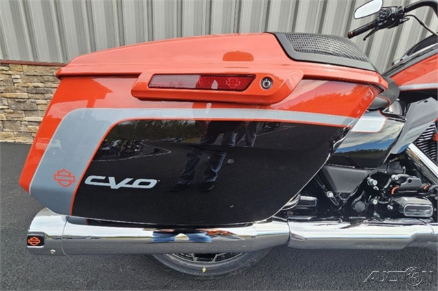 CVO® Road Glide®