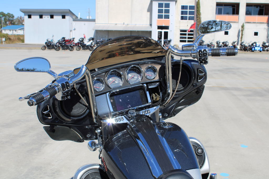 CVO® Street Glide®