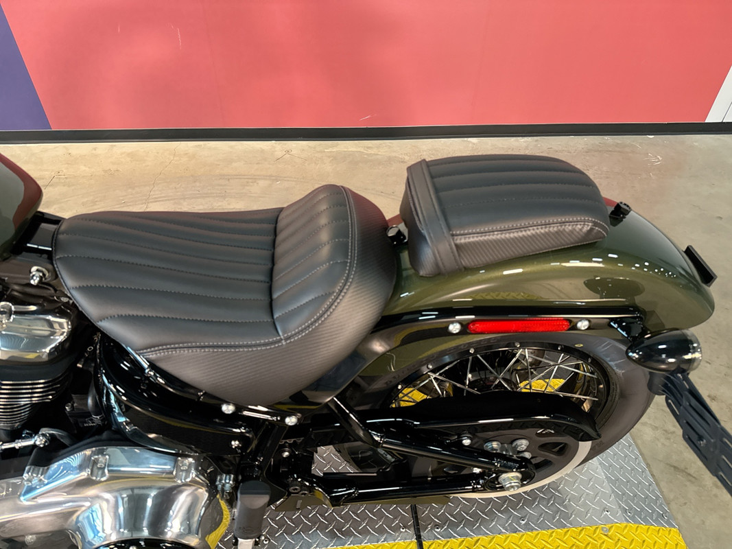 Street Bob®