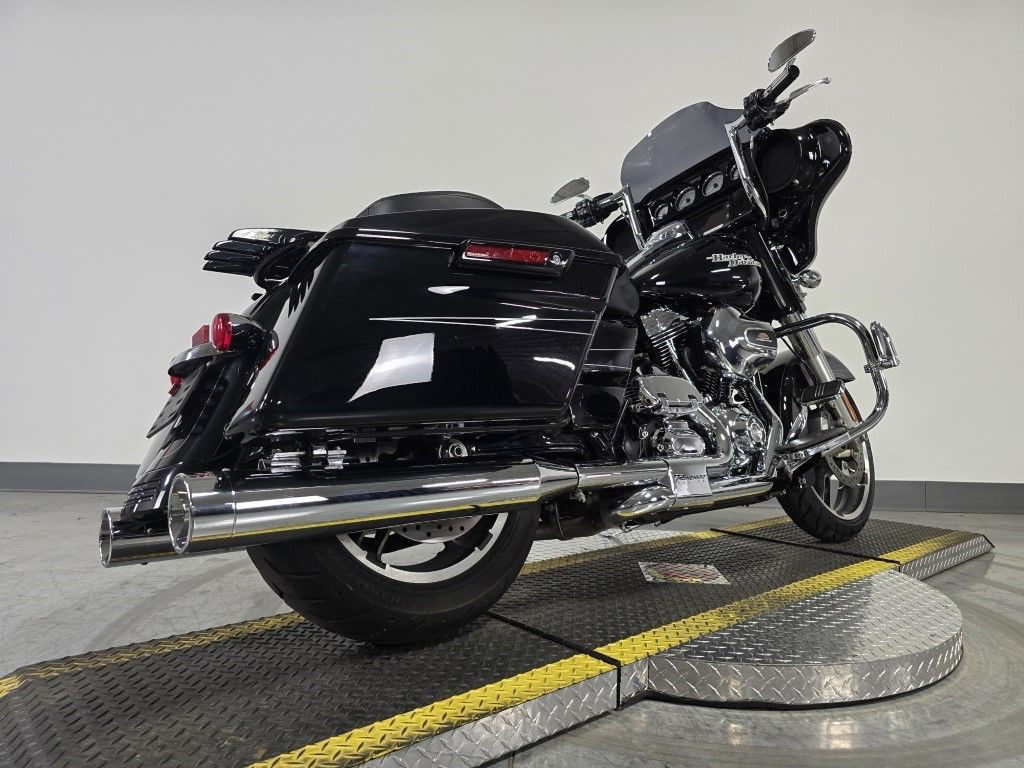 Street Glide® Special