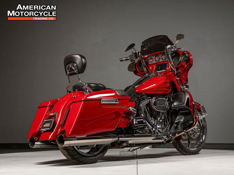 CVO® Street Glide®
