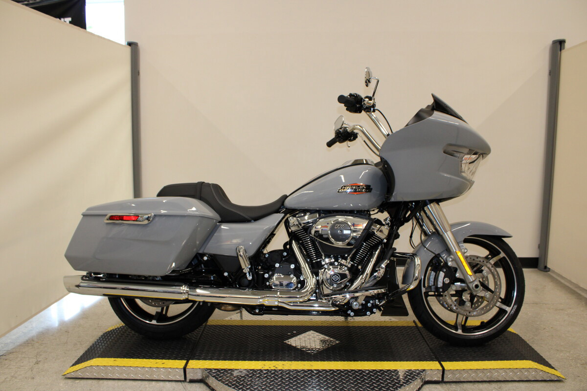 Road Glide®