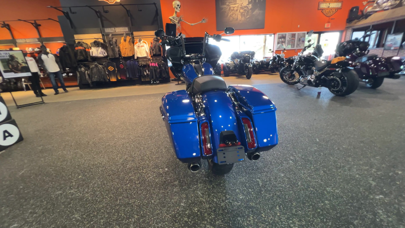 Road Glide®