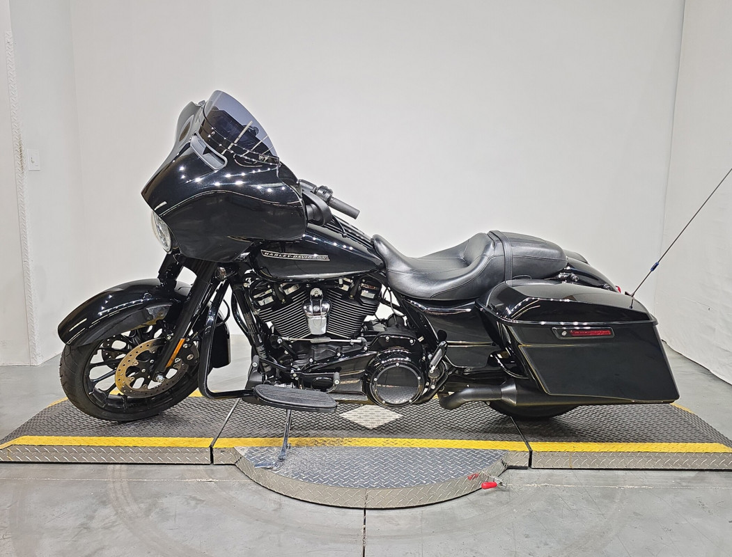 Street Glide® Special