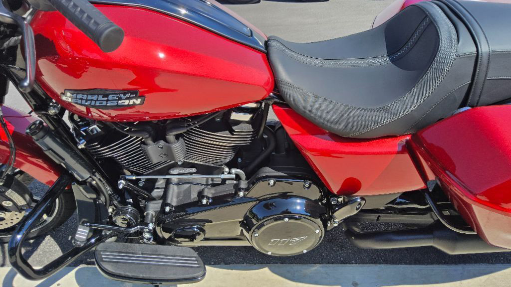 Street Glide®