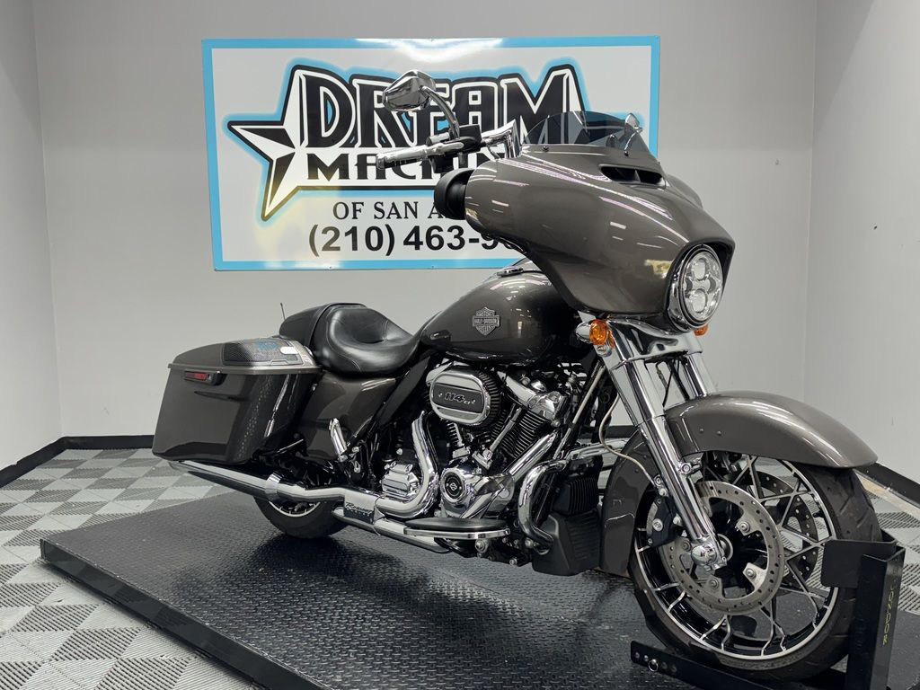 Street Glide® Special