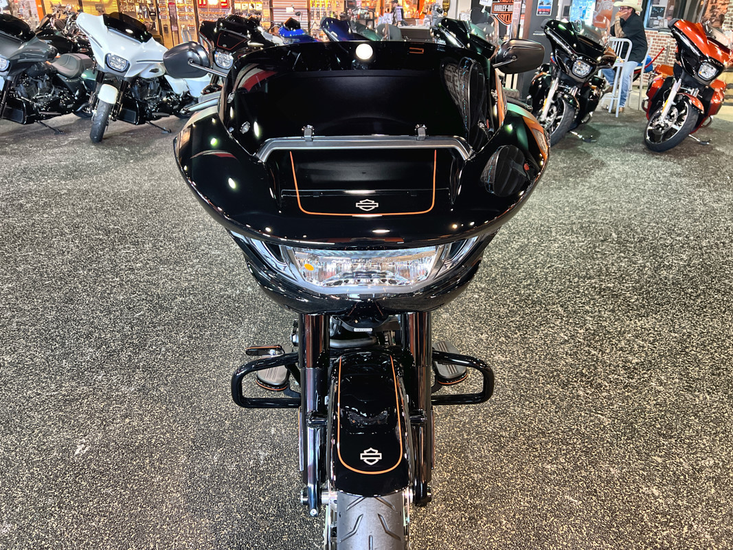 Road Glide®