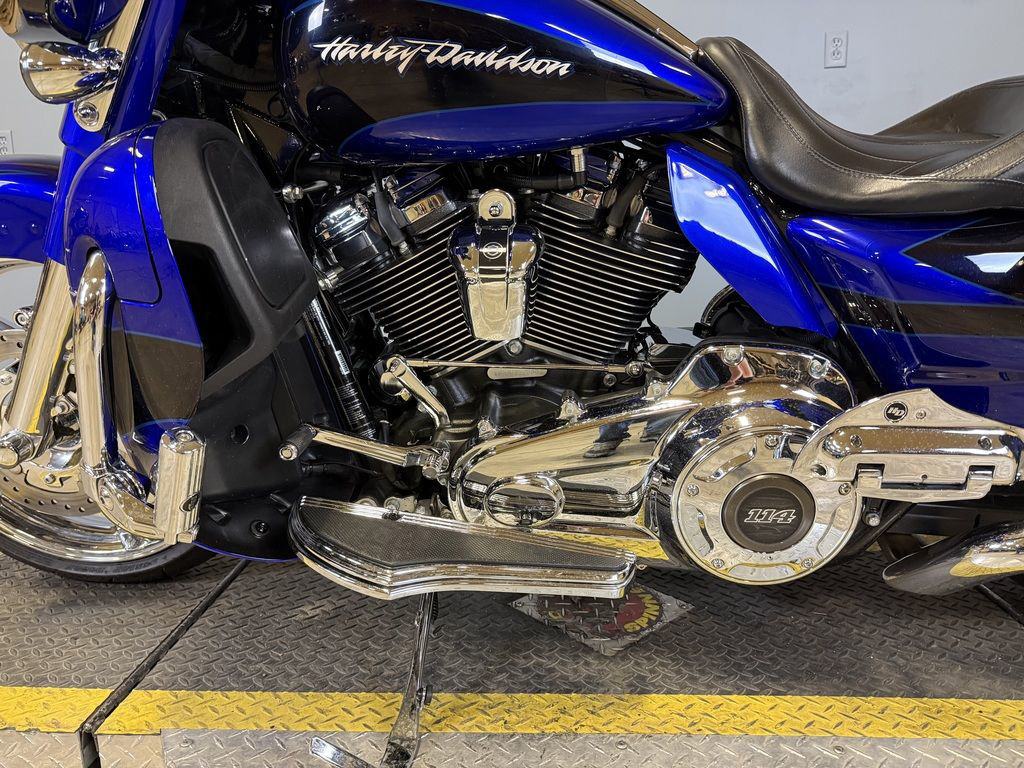 CVO® Street Glide®
