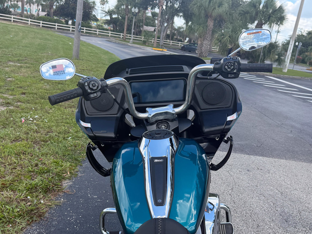 Road Glide®