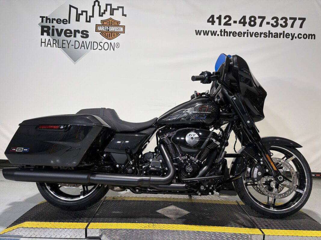 Street Glide®