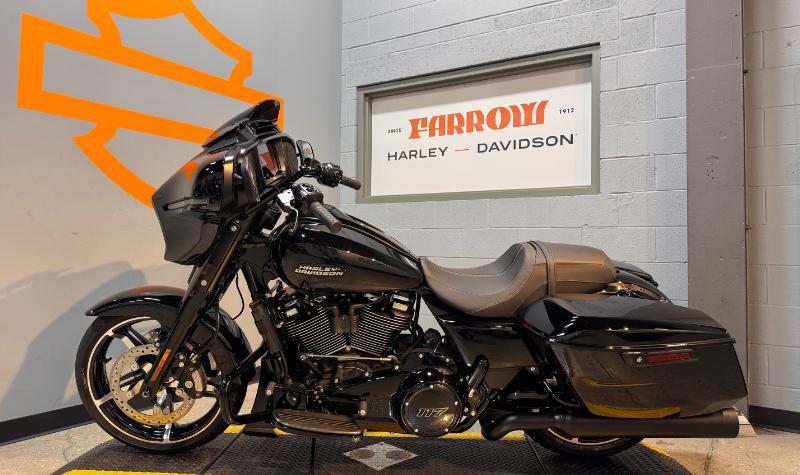 Street Glide®
