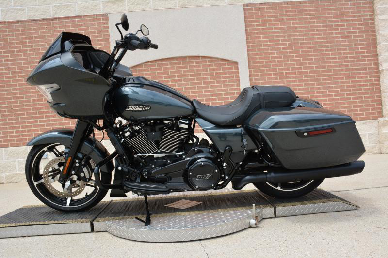 Road Glide®