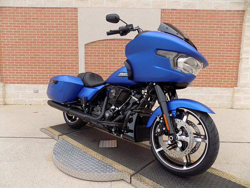 Road Glide®