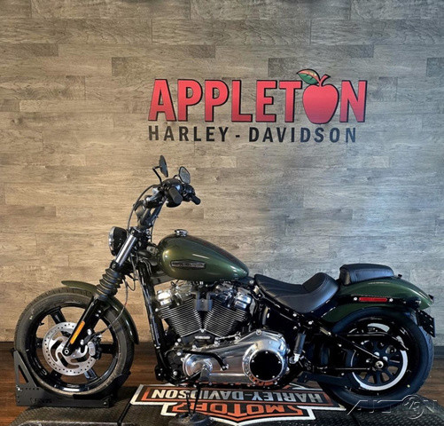 Street Bob®