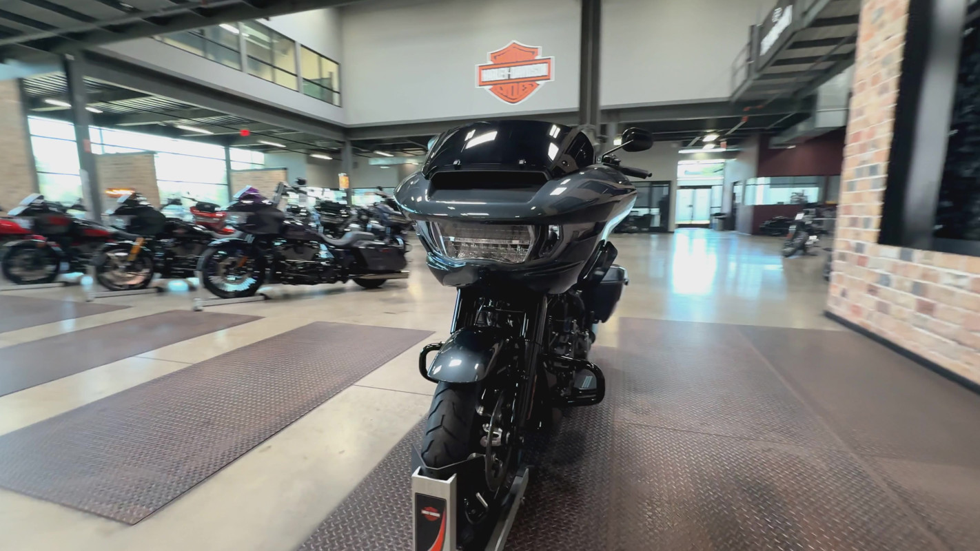 Road Glide®