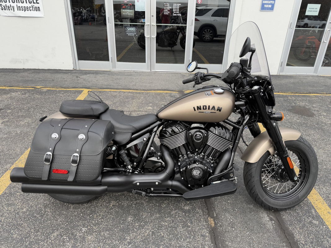 Super Chief Dark Horse