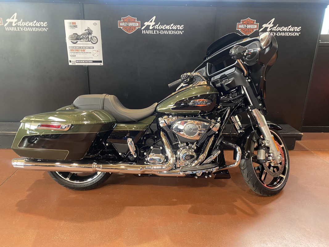 Street Glide®