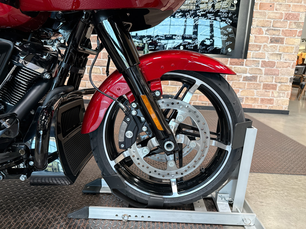 Road Glide®